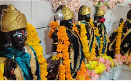 वट सावित्री-शनि जयंती का संयोग: भोपाल के मंदिरों में लगा भक्तों का तांता, शनिदेव को तेल-तिल किए अर्पण