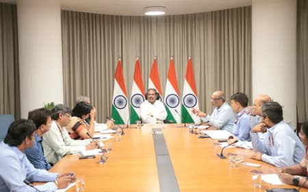 EET UG Re-Exam 2024: शिक्षा मंत्री धर्मेंद्र प्रधान की बड़ी बैठक, पेपर लीक की अफवाह फैलाने वाले टेलीग्राम चैनल होंगे ब्लॉक