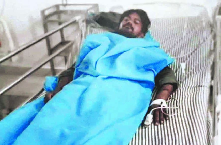 थाने में पूछताछ के दौरान युवक ने जहर निगला, रिश्वत आरोपों से मचा बवाल