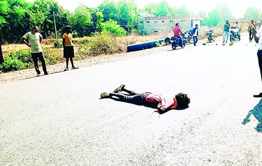एनएच-39 पर पहले ठोकर मारी, फिर दोबारा चढ़ाया पहिया, युवक की मौत