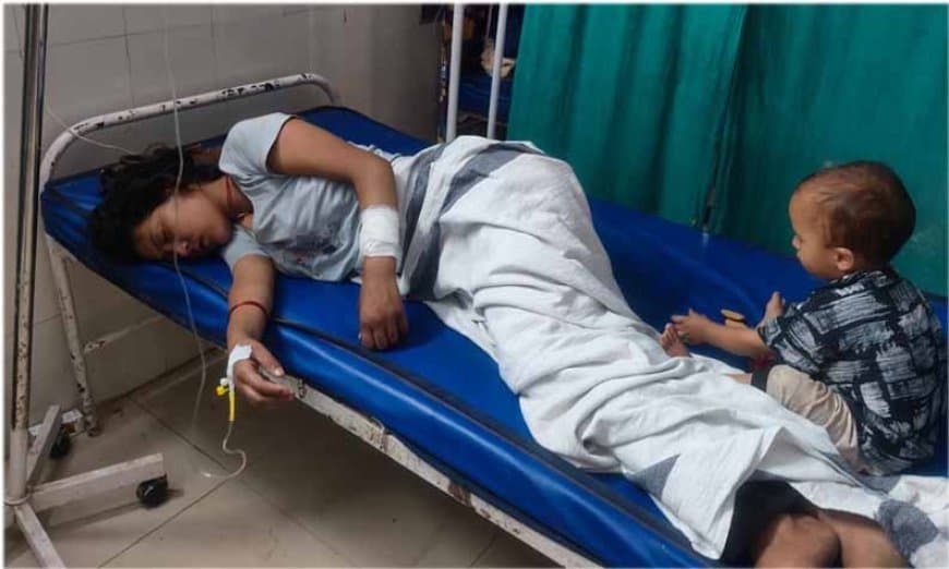 मध्यप्रदेश: नरसिंहपुर में हादसा... नेपाल से बेंगलुरु जा रही यात्री बस पलटी, एक दर्जन यात्री लहूलुहान