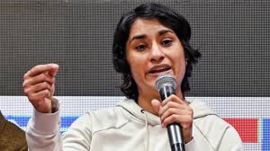 विनेश फोगाट का WFI को जवाब: 'मैं वापसी के लिए योग्य हूँ'; महासंघ ने खेलने पर लगाई रोक।