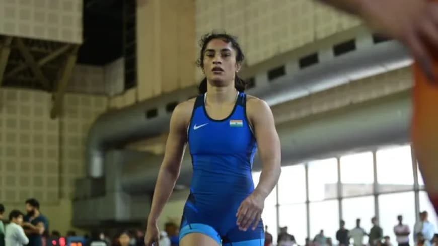  विनेश फोगाट का टूटा सपना, सेमीफाइनल में मीनाक्षी ने दी शिकस्त; एशियन गेम्स की रेस से बाहर