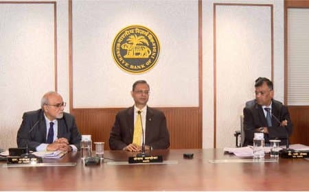 आरबीआई का ऐलान-नहीं बदलेगी लोन की ईएमआई... रेपो रेट 5.25 फीसदी पर स्थिर रखने का लिया फैसला