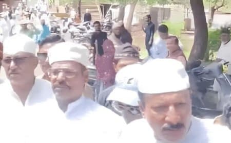 रायसेन वक्फ बोर्ड जमीन विवाद: भोपाल में मुस्लिम त्योहार कमेटी का प्रदर्शन, CBI जांच की मांग