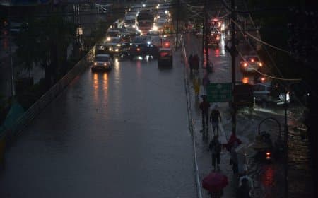 MP Weather Update: मध्य प्रदेश में मौसम के दो रंग; 35 जिलों में आंधी-बारिश का अलर्ट, तो कहीं लू (Heatwave) की चेतावनी