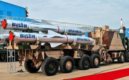 UAE Defence Deal: भारत की ब्रह्मोस मिसाइल और आकाशतीर में यूएई ने दिखाई दिलचस्पी