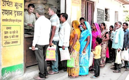 पीडीएस वितरण में प्रगति, फिर भी सैकड़ों दुकानों पर अधूरा राशन
