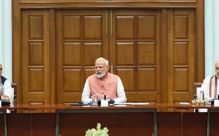  भारत: साइबर फ्रॉड पर प्रधानमंत्री नरेंद्र मोदी ने अपनाया सख्त रुख... अब देशभर में लागू होगी ई-जीरो एफआईआर  
