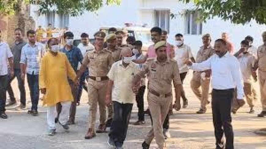 राम मंदिर चढ़ावा चोरी: 8 आरोपियों के घरों पर पुलिस की छापेमारी, दस्तावेजों की जांच शुरू