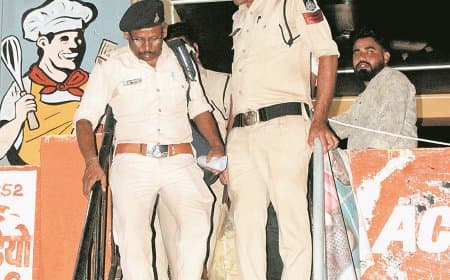 फूड कैफे की आड़ में नशीली कफ सिरप बिक्री, संचालक गिरफ्तार, चालीस शीशियां बरामद