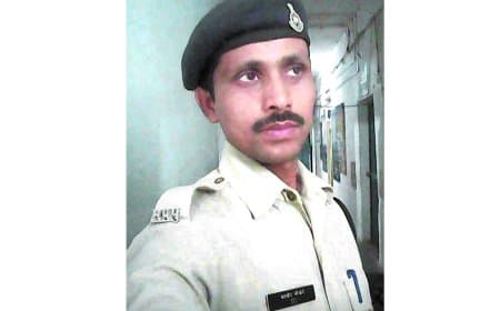 थाने में प्रधान आरक्षक पर लाठी से हमला, सिर फूटा, आरोपी गिरफ्तार, पुलिस व्यवस्था सवालों में