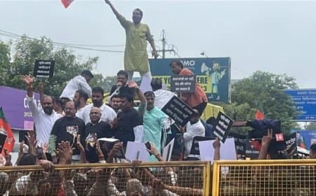भोपाल में भाजपा का कांग्रेस कार्यालय घेराव प्रदर्शन: पुलिस से झड़प और भारी बैरिकेडिंग