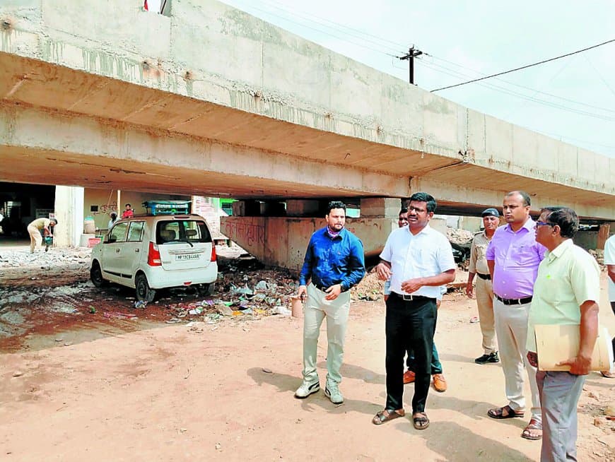 मुख्त्यारगंज आरओबी निर्माण में वर्षों की देरी, रेलवे की धीमी रफ्तार से शहर परेशान आज भी