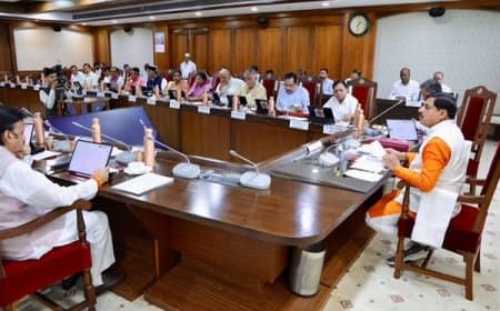 मोहन कैबिनेट के बड़े फैसले: कवच योजना को मंजूरी, 32,070 करोड़ के विकास प्रस्ताव स्वीकृत