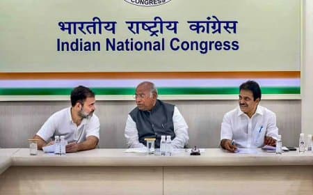 हल्द्वानी में ‘शुद्धिकरण’अनुष्ठान पर अपनों की खामोशी से आहत खड़गे... भाजपा ने भी घटना से किया किनारा 
