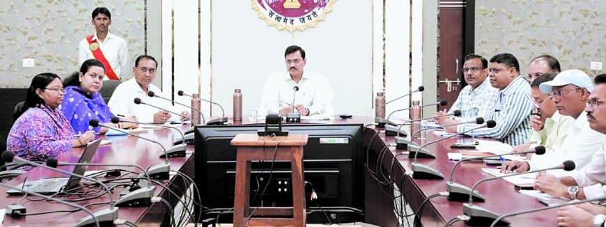 रीवा संभाग में निर्माण कार्य समयसीमा में पूरे करें, लापरवाह ठेकेदारों पर सख्त कार्रवाई होगी जल्द