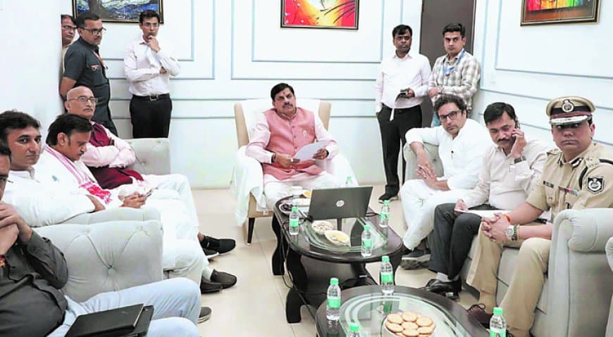 रीवा पहुंचे मुख्यमंत्री, बाढ़ हालात की समीक्षा कर राहत, सर्वे और चिकित्सा व्यवस्था के निर्देश दिए