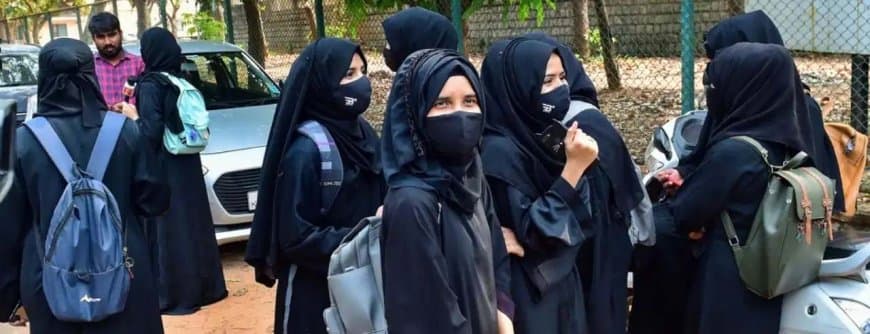 इलाहाबाद हाई कोर्ट की दो टूक-स्कूल में स्कार्फ या हिजाब की अनुमति नहीं, सेक्युलरिज्म के लिए यूनिफॉर्म अनिवार्य