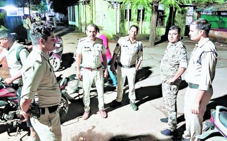 जिला अस्पताल आईसीयू में महिला की मौत पर हंगामा, परिजनों ने इलाज में लापरवाही के लगाए आरोप