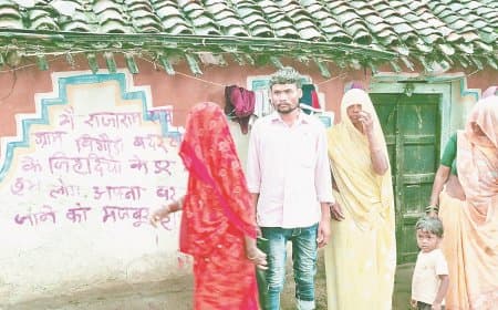 हत्या के बाद बिगौड़ी में डर का साया, दीवारों पर लिखे ‘घर बिकाऊ है’ से उठे सवाल