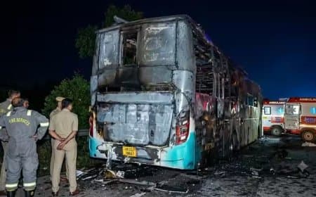 नोएडा: यमुना एक्सप्रेसवे पर हादसा, स्लीपर बस में लगी आग... पलभर में नौ यात्रियों की जिंदगी खाक...कई झुलसे