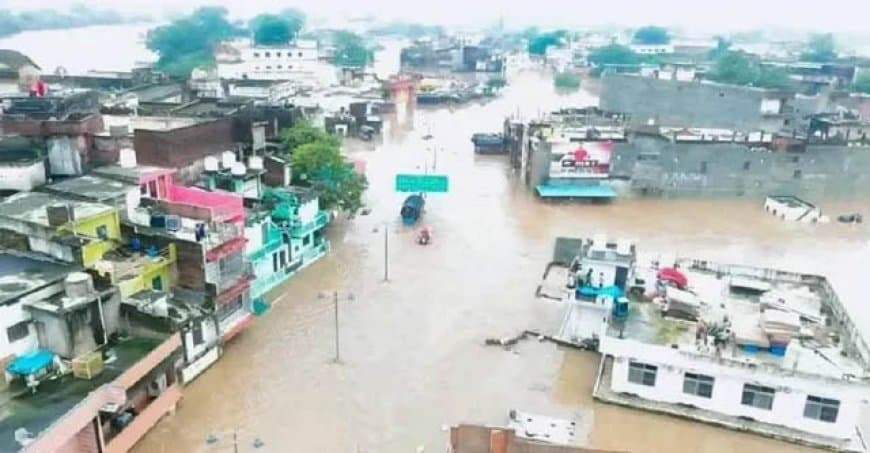 चित्रकूट और एमपी में आफत की बारिश: हादसों में 5 लोगों की मौत, मंदाकिनी खतरे के निशान से तीन मीटर ऊपर