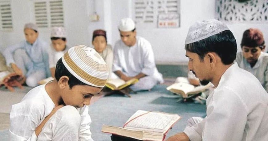 पश्चिम बंगाल: 252 मदरसों पर सरकार ने लगाया ताला.. मंत्री बोले- हर आतंकी हमले के तार मदरसों से जुड़े