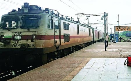 सतना से गुजरने वाली चार ट्रेनें बदले मार्ग पर, जबलपुर होकर चलेगा रेल संचालन