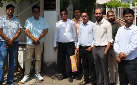 MP Patwari Andolan: निलंबन के बाद भी पटवारियों का प्रदर्शन जारी, डिप्टी सीएम से मुलाकात के बाद अड़े रहे संघ के पदाधिकारी