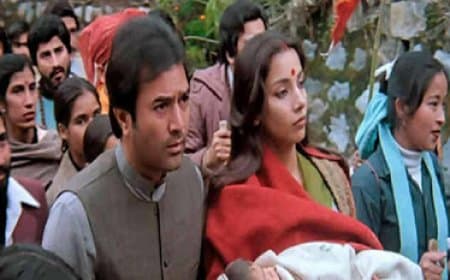 शारदीय नवरात्रि: चलो बुलावा आया है...तूने मुझे बुलाया शेरांवालिये... तक, फिल्मों में भजनों के जरिए दिखी भक्ति