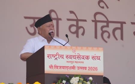 रिजीम चेंज  न  हुआ है, न कभी होगा- RSS  सरसंघचालक मोहन भागवत ने विजयदशमी उत्सव में कहा