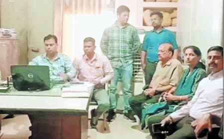 पन्ना जल संसाधन विभाग में लोकायुक्त का छापा, 45 हजार रुपये रिश्वत लेते दो कर्मचारी रंगेहाथ पकड़े