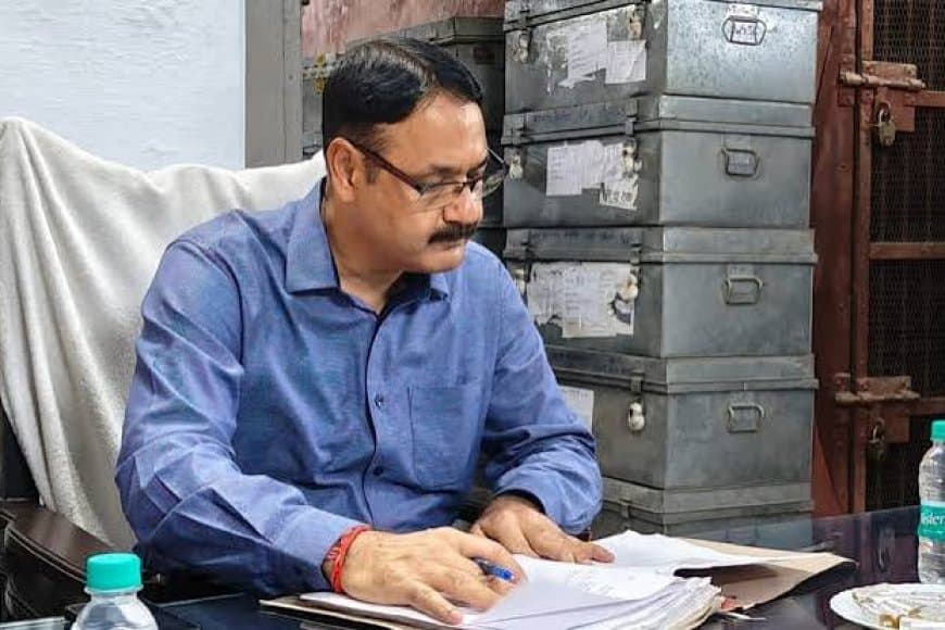 SIR में गड़बड़ी: 2 एसडीएम और ऑपरेटर पर एफआईआर, विपक्ष के आरोपों के बाद मचा राजनीतिक भूचाल