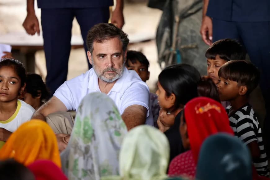बालाघाट दौरा: कुपोषण से मृत आदिवासी बच्चों के परिवारों से राहुल ने की मुलाकात बालाघाट दौरा: कुपोषण से मृत आदिवासी बच्चों के परिवारों से राहुल ने की मुलाकात
