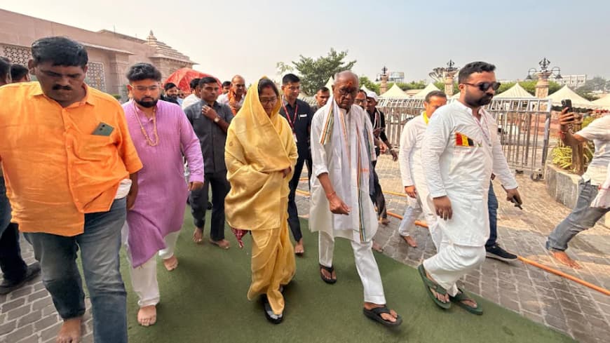 सत्य सनातन स्वाभिमान यात्रा: दिग्विजय सिंह का तल्ख बयान, 1000 किमी पदयात्रा का दूसरा दिन तराना पहुंचा