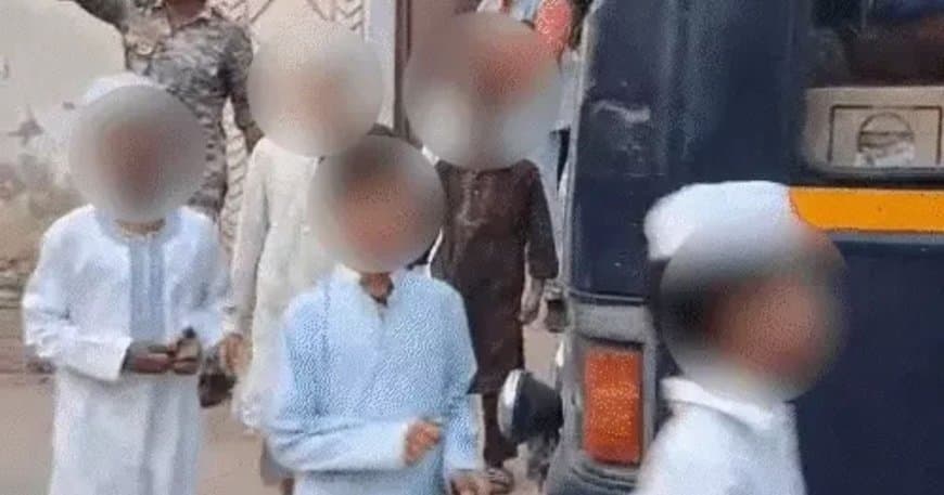 ग्वालियर: दारुल कुरआन मदरसे में मासूमों पर जुल्म, 26 बच्चे रेस्क्यू, लोहे की रॉड से पिटाई और प्रताड़ना का आरोप