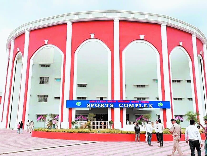 रीवा का करोड़ों का स्पोर्ट्स कॉम्प्लेक्स अधिकारीविहीन, पांच महीने से वेतन के इंतजार में आठ कर्मचारी परेशान