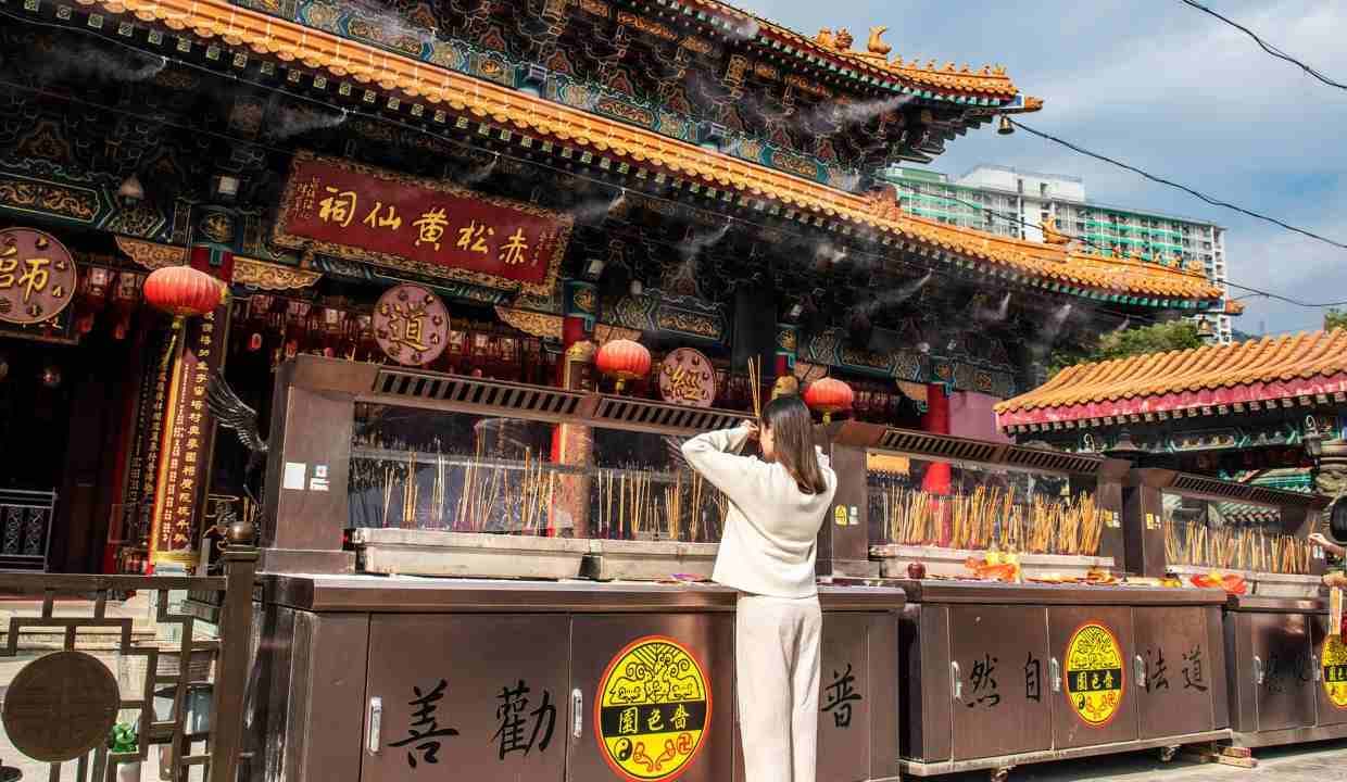 Places to Explore in Hong Kong: A Travel Guide