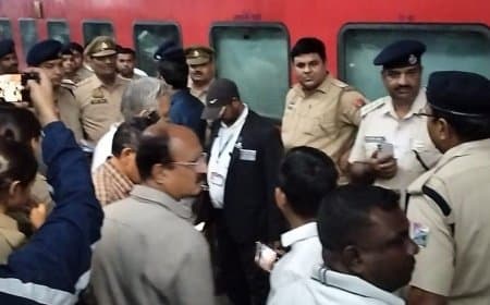 रांची पूजा स्पेशल में बम की सूचना... यात्रियों में मचा हड़कंप