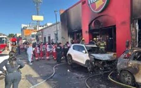 मेक्सिको : सुपरमार्केट में धमाके के बाद लगी आग, 23 की मौत