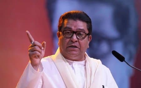 ठाकरे ने लिखा- हमारी मराठी मुंबई-महाराष्ट्र में ही रही... अब निकल रही कड़वाहट