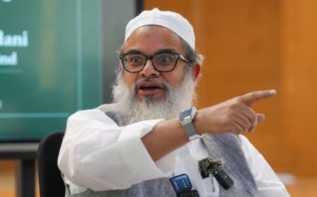 मौलाना के बिगड़े बोल...मुर्दा कौमें डरकर बोलने लगती हैं वंदे मातरम