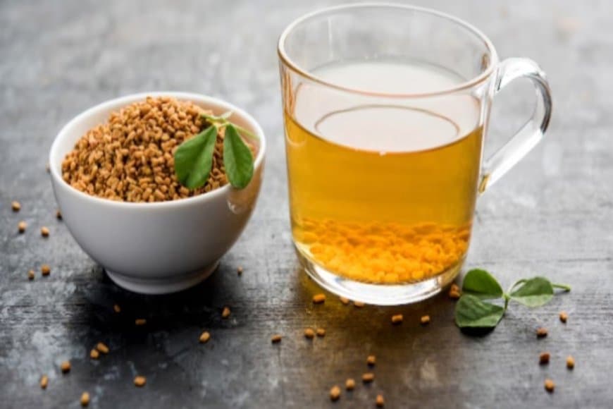 सर्दियों में 'अमृत' से कम नहीं है मेथी का पानी, आजमाएं सेवन का ये देसी तरीका