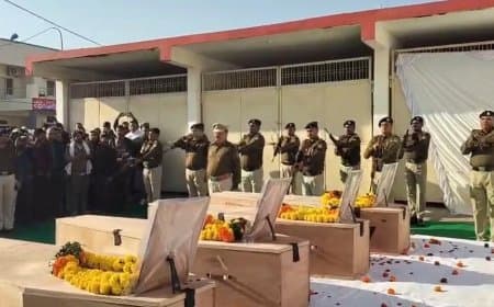 सागर हादसे में शहीद मुरैना के 4 जवान: पुलिस लाइन में श्रद्धांजलि, 5 लाख की सहायता