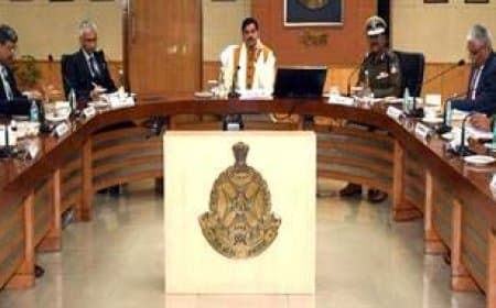 मुख्यमंत्री की पुलिस अफसरों को नसीहत, जनता के लिए मददगार बने पुलिस