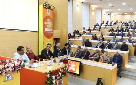 भोपाल... नेताओं के आने-जाने का आईएएस पर नहीं पड़ता कोई प्रभाव