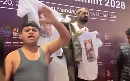 भारत मंडपम में हंगामा: AI समिट में यूथ कांग्रेस का 'शर्टलेस' प्रदर्शन, पीयूष गोयल का राहुल गांधी पर करारा हमला