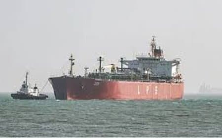 भारत में ऊर्जा संकट का समाधान: रूस और अमेरिका से पहुंचे तेल-गैस के जहाज, राज्यों को मिलेगी 20% ज्यादा LPG