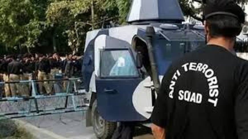 लखनऊ में आतंकी साजिश नाकाम: चारबाग से 4 संदिग्ध गिरफ्तार, खिलौना कार से ब्लास्ट की थी योजना लखनऊ में आतंकी साजिश नाकाम: चारबाग से 4 संदिग्ध गिरफ्तार, खिलौना कार से ब्लास्ट की थी योजना